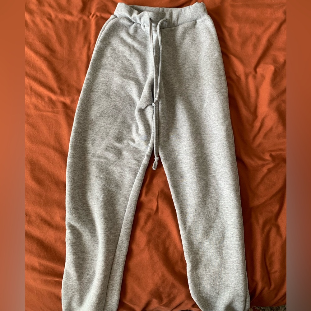 Nasty Gal women’s sweatpants/joggers, gray, comfortable, high waisted, size 6.